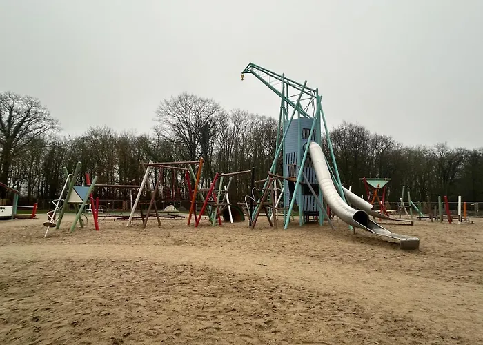 Stresow Am Stadtpark アパート